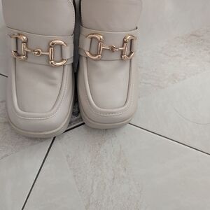 Elegant Cream Loafers with Gold Accents